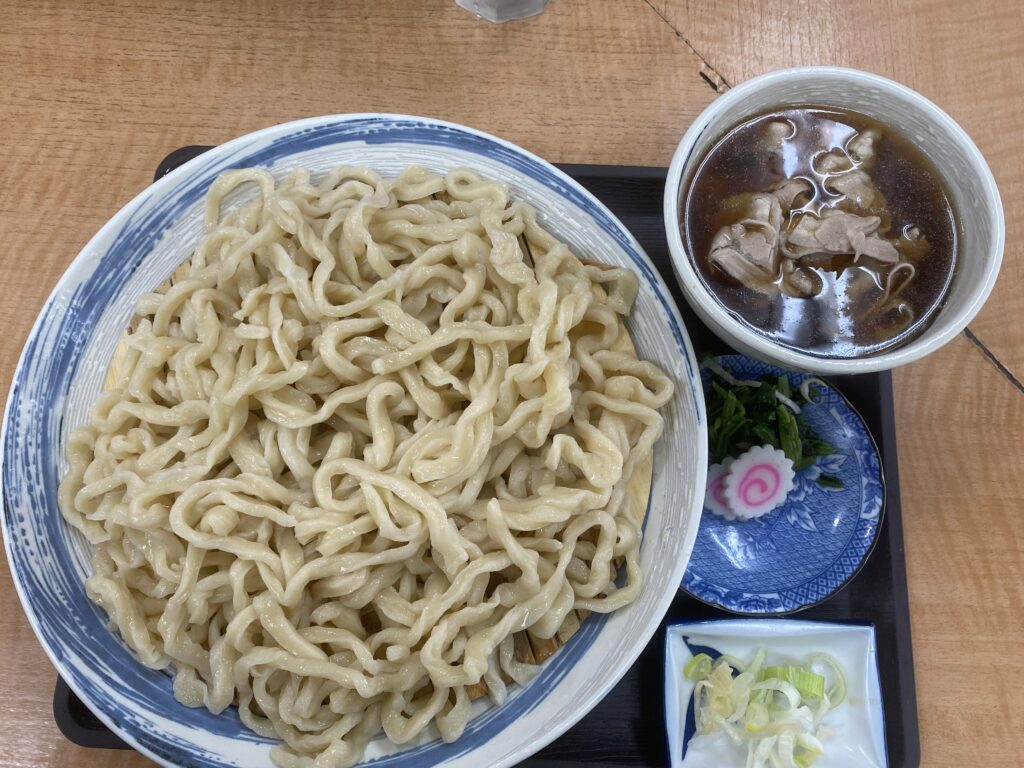 正太郎うどん@上井草 レビュー】1000円で腹パン間違いなし！肉つけうどん800円 - せんぷくランチ